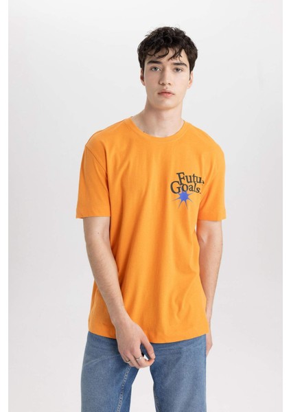 %100 Pamuk Regular Fit Bisiklet Yaka Sırt Baskılı Kısa Kollu Tişört B9003AX24SM fırsatları
