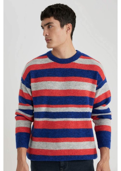 Standart Fit Çizgili Bisiklet Yaka Triko Kazak B8775AX23CW