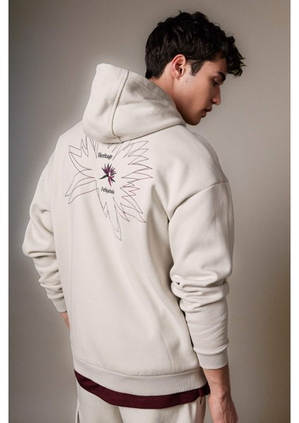 Oversize Geniş Kalıp Sırt Baskılı Kapüşonlu Kanguru Cepli Sweatshirt B4751AX24SP