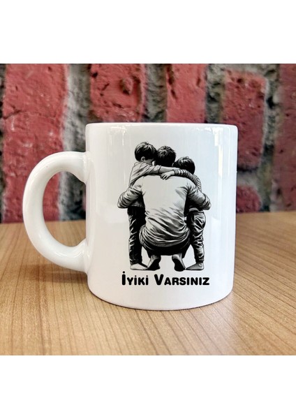 Iyiki Varsınız Dayanıklı ve Şık Kişiye Özel Kupa Bardaklar indirimleri
