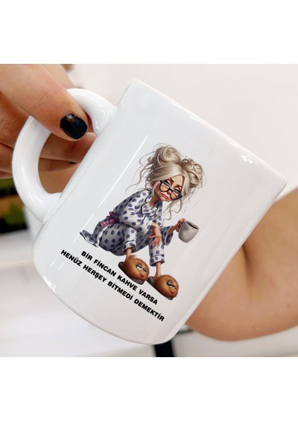 Bir Fincan Kahve Varsa Henüz Her Şey Bitmedi Demektir Dayanıklı ve Şık Kişiye Özel Kupa Bardaklar fırsatları