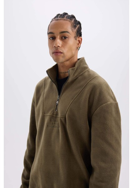 Comfort Regular Fit Rahat Kalıp Dik Yaka Baskılı Polar Sweatshirt C7795AX24AU