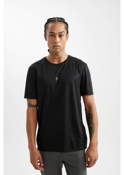 Fit Slim Fit Dar Kesim Bisiklet Yaka Baskılı Sporcu Kısa Kollu Tişört X6142AZ24AU fırsatları