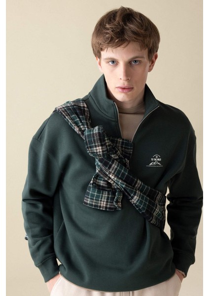 Comfort Regular Fit Rahat Kalıp Fermuarlı Dik Yaka Baskılı Sweatshirt C6132AX24AU