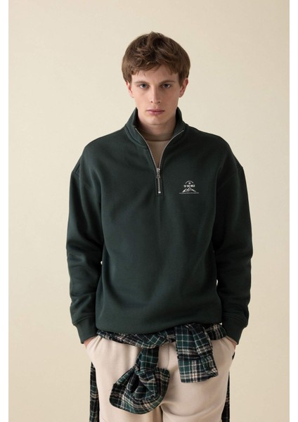Comfort Regular Fit Rahat Kalıp Fermuarlı Dik Yaka Baskılı Sweatshirt C6132AX24AU