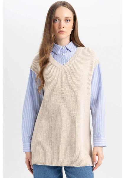 Regular Fit V Yaka Yandan Yırtmaçlı Triko Süveter Tunik D1243AX24WN