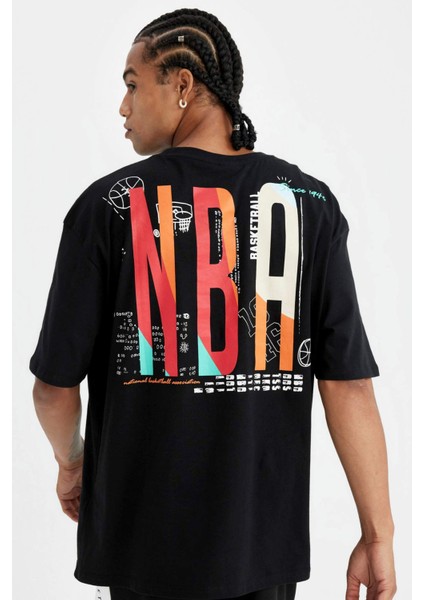 Fit NBA Wordmark Oversize Geniş Kalıp Bisiklet Yaka Sırt Baskılı Pamuklu Kısa Kollu Tişört A1890AX24AU