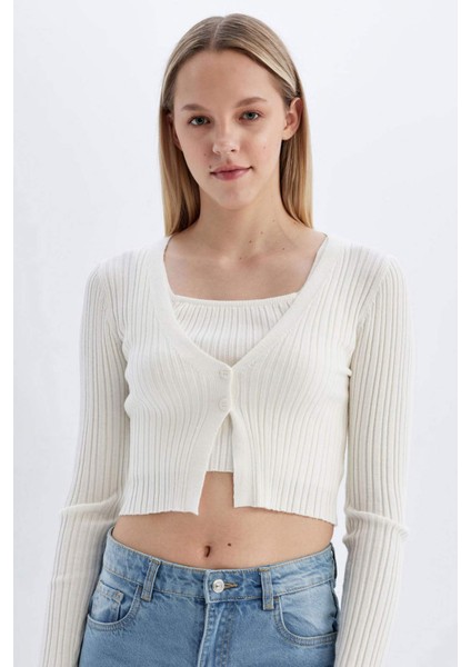 Regular Fit Crop Düğmeli V Yaka Triko Hırka A2076AX24AU