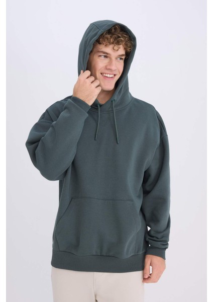 Oversize Geniş Kalıp Kapüşonlu Kanguru Cepli Basic Düz Sweatshirt X8287AZ24AU