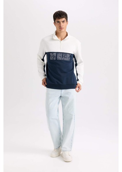 Relax Fit Dik Yaka Yarım Fermuarlı Baskılı Kalın Sweatshirt D2169AX24AU