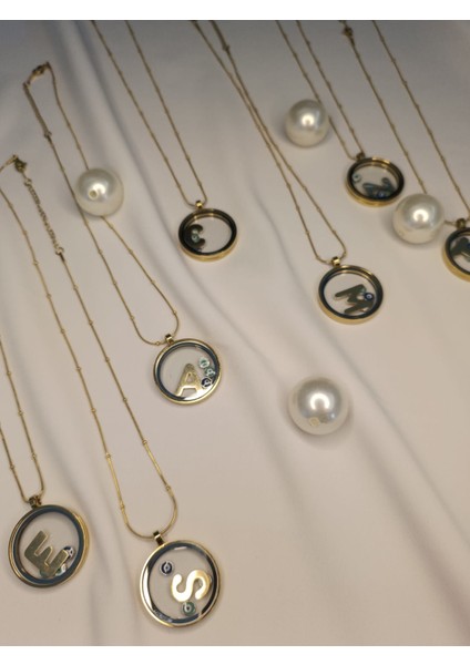 Kadın Gold Renk Açılabilir Çerçeveli Dorika Zincir 316 L Çelik Harf Kolye fiyatları