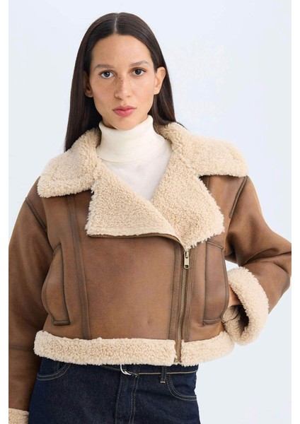 Kruvaze Yaka Fermuarlı Cepli Mevsimlik Pelüş Astarlı Ceket Mont D3993AX24WN