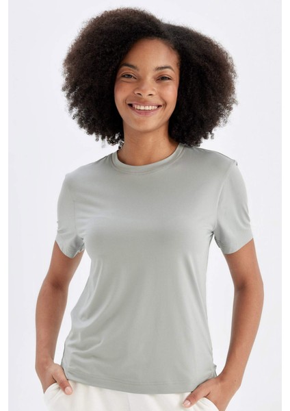 Fit Standart Fit Bisiklet Yaka Sporcu Basic Kısa Kollu Tişört D2296AX24AU