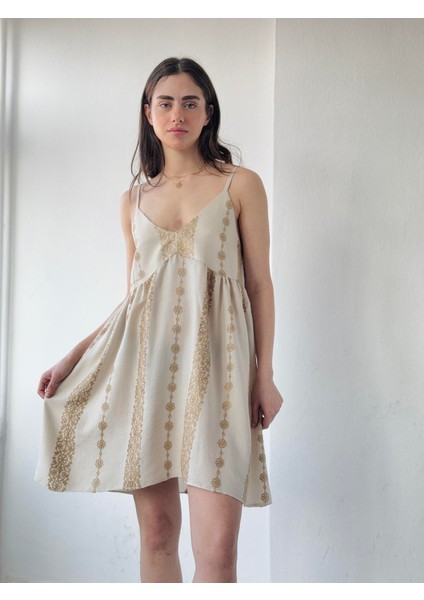 Tasarım June Askılı Nakışlı Mini Elbise (Astar Hediyeli) Kadın Krem fırsatları