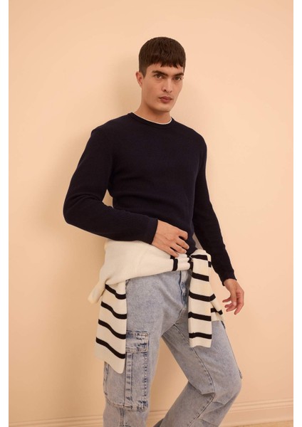 Relax Fit Bisiklet Yaka Yaka İçi Penye Detaylı Pamuklu Triko Kazak D3290AX24AU fiyatları