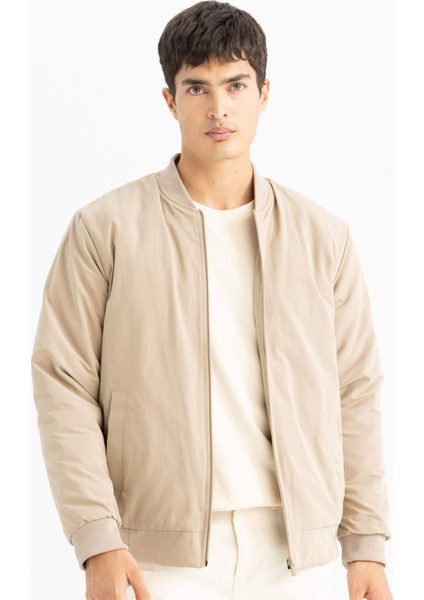 Su Geçirmez Regular Fit Bomber Kolej Yaka Fermuarlı Çift Cepli Mevsimlik Hafif Mont D5976AX24WN