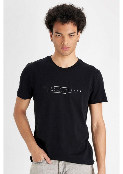 %100 Pamuk Siyah Slim Fit Dar Kesim Bisiklet Yaka Baskılı Kısa Kollu Tişört C2076AX24AU