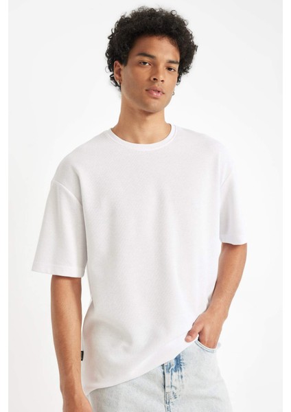 Comfort Regular Fit Rahat Kesim Bisiklet Yaka Kısa Kollu Ağır Kumaş Basic Düz Beyaz Tişört B4444AX24AU
