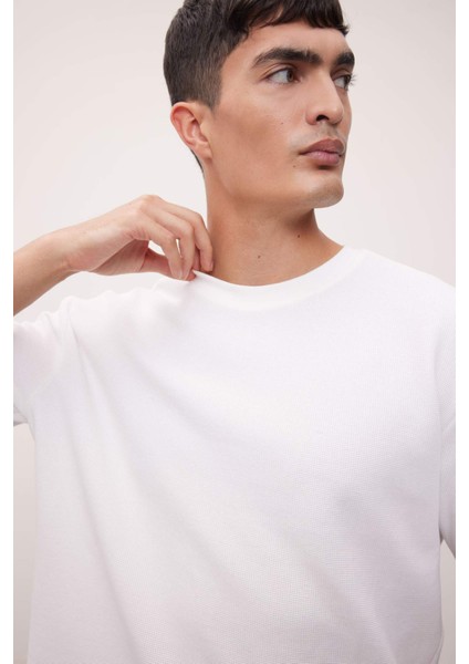Boxy Fit Bisiklet Yaka Kısa Kollu Basic Düz Waffle Tişört B4443AX24AU
