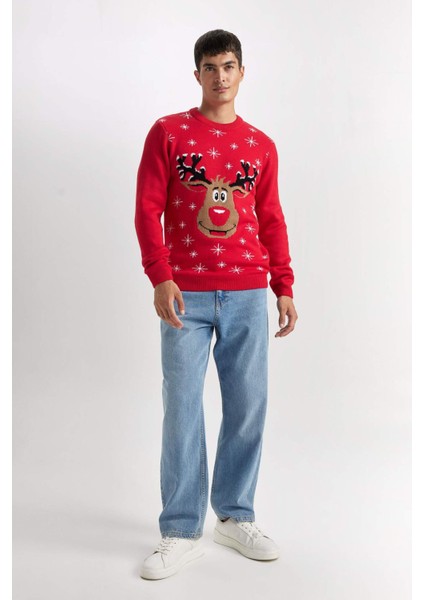 Kırmızı Standart Fit Yılbaşı Temalı Bisiklet Yaka Triko Kazak D5795AX24WN fırsatları