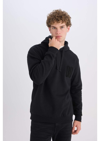 Siyah Relax Fit Kapüşonlu Baskılı Kalın Sweatshirt D2682AX24AU