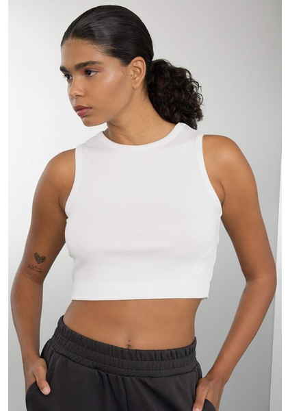 Fit Crop Bisiklet Yaka Modal Sporcu Basic Düz Atlet D6038AX24AU