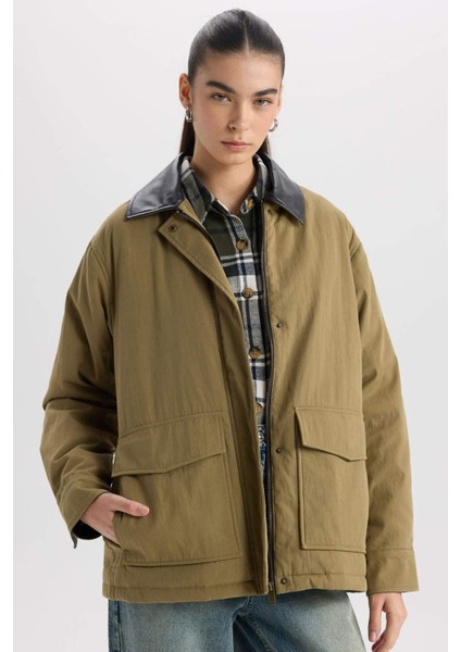 Polo Yaka Mont Fermuar Çıtçıtlı Cepli Mevsimlik Pamuklu D6745AX24AU