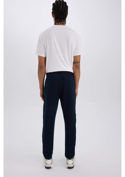 DeFactoFit Sporcu Jogger Eşofman Altı Slim Fit Dar Kesim Standart Paça Cepli Beli Lastikli D1956AX24AU