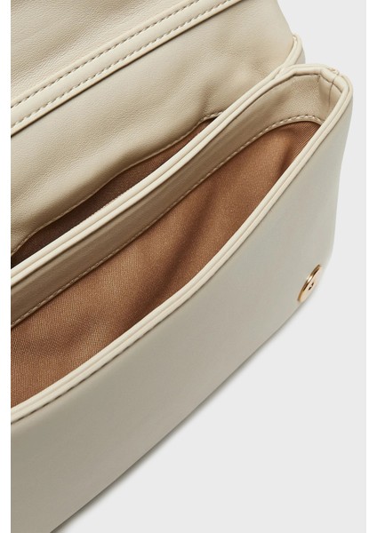 Kapitoneli Çıkarılabilir Zincir Askılı Çanta Bayan Çanta JC4043PP1MLC0110 modelleri