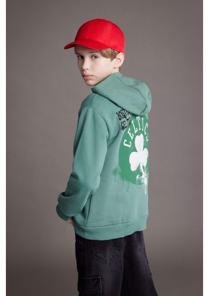 Erkek Çocuk NBA Boston Celtics Kapüşonlu İçi Yumuşak Tüylü Sırt Baskılı Sweatshirt D8020A824WN