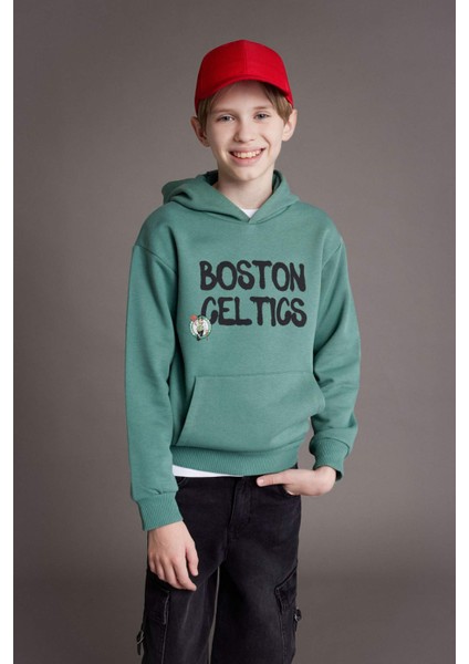 Erkek Çocuk NBA Boston Celtics Kapüşonlu İçi Yumuşak Tüylü Sırt Baskılı Sweatshirt D8020A824WN modelleri