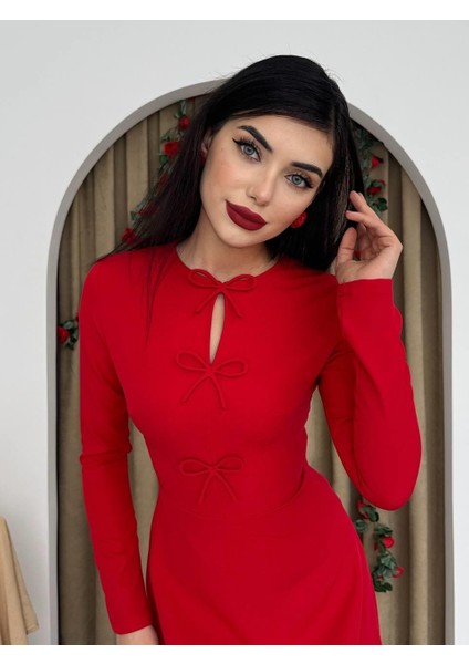 Kurdele Detay Phila Uzun Elbise