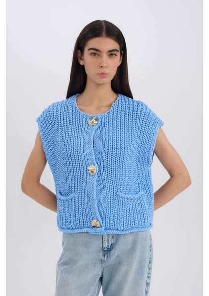 Relax Fit Düğmeli Cepli Triko Yelek E1960AX24WN fırsatları