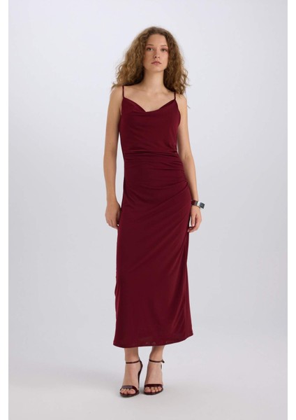 Bodycon Vücudu Saran Degaje Yaka Askılı Maxi Bordo Elbise E1902AX24WN modelleri