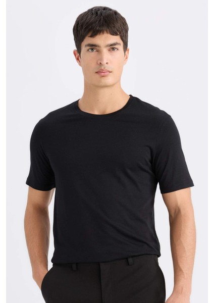 Slim Fit Dar Kesim Bisiklet Yaka Basic Düz Kısa Kollu Tişört M6606AZ24AU
