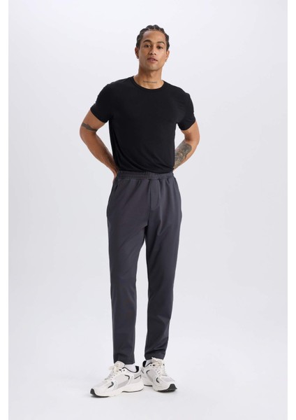 DeFactoFit Sporcu Jogger Eşofman Altı Slim Fit Dar Kesim Standart Paça Skuba Dalgıç Kumaş Beli Lastikli Düz Paça E3930AX24WN