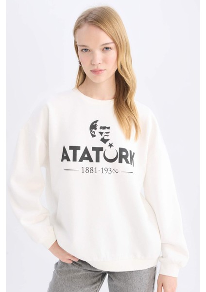Oversize Geniş Kalıp Bisiklet Yaka Atatürk Baskılı Sweatshirt E5447AX24WN