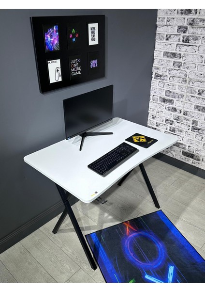 Heygaming2 Profesyonel Oyuncu Masa Beyaz Siyah 110 cm fırsatları