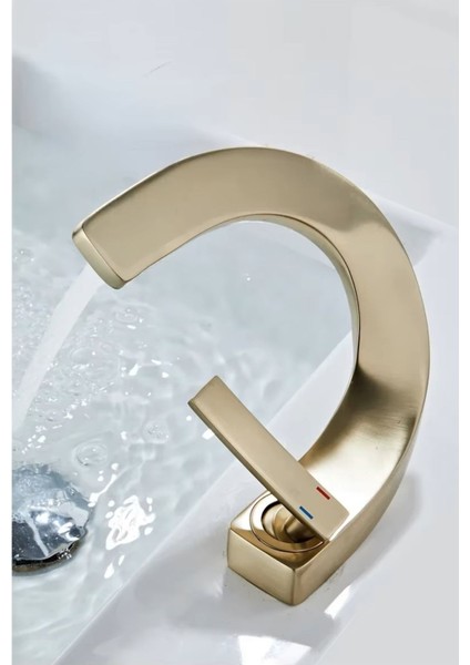 Banyo Lavabo Bataryası Mat Gold Renk Şelale Yeni Tasarım 7 Yıl Güvenceli İthal fiyatları