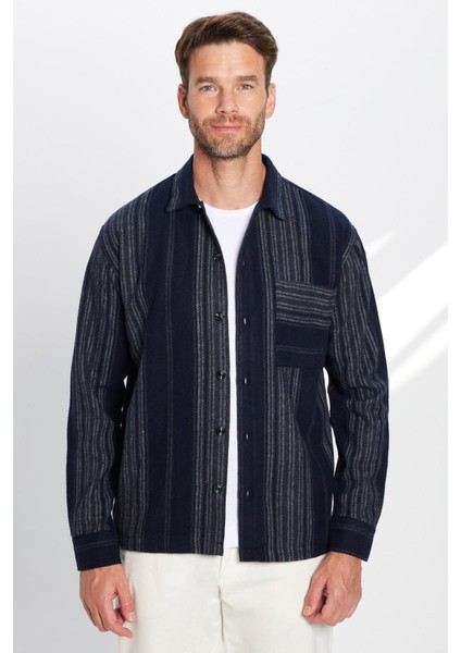 Erkek Relax Fit Rahat Kesim Oduncu Çizgili Tek Cepli Kışlık Gömlek fırsatları