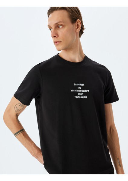 Regular Fit Pamuklu Kısa Kollu Slogan Işlemeli Bisiklet Yaka Tişört