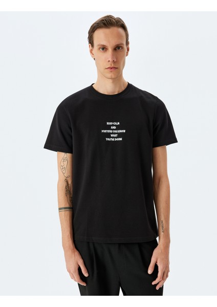 Regular Fit Pamuklu Kısa Kollu Slogan Işlemeli Bisiklet Yaka Tişört modelleri