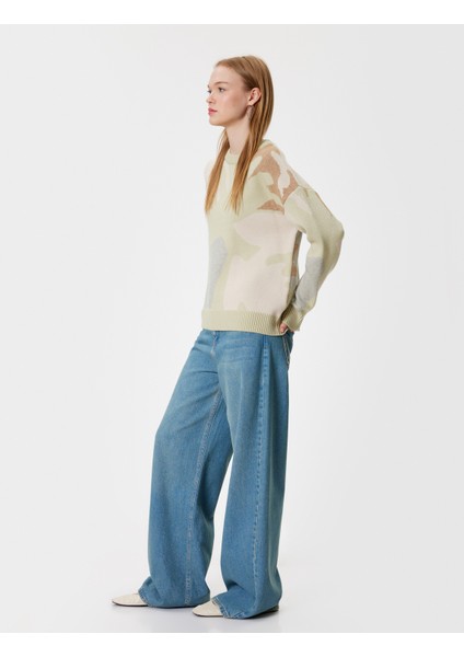 Bisiklet Yaka Kazak Triko Soyut Desenli Uzun Kollu fiyatları