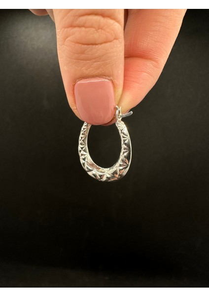 Kalem Işlemeli Gümüş Küpe fırsatları