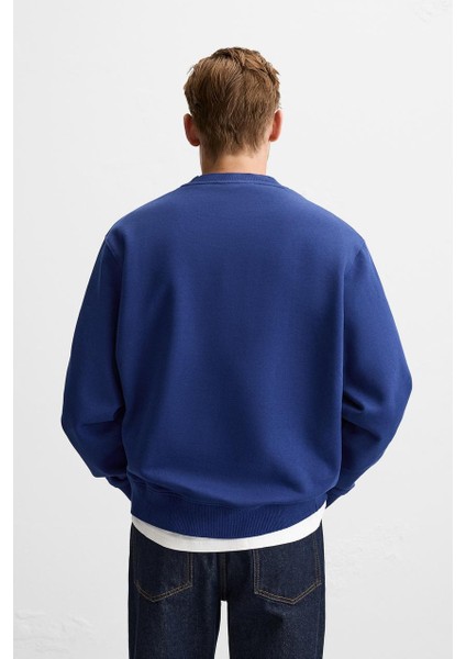 Erkek Yumuşak Dokulu Içi Polarlı Rahat Kalıp Sweatshirt indirimleri