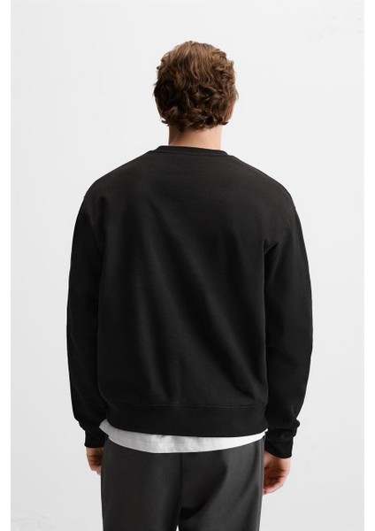 Erkek Yumuşak Dokulu Içi Polarlı Rahat Kalıp Sweatshirt indirimleri