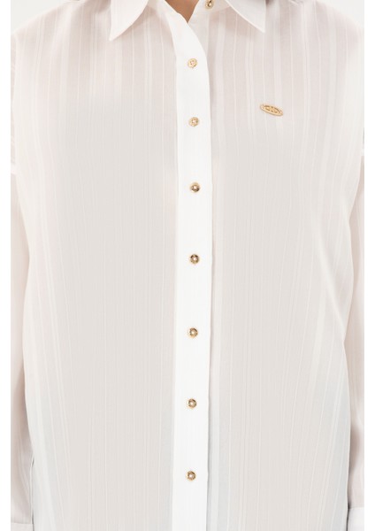 Kadın Beyaz Gömlek Desenli 50289994-VR013