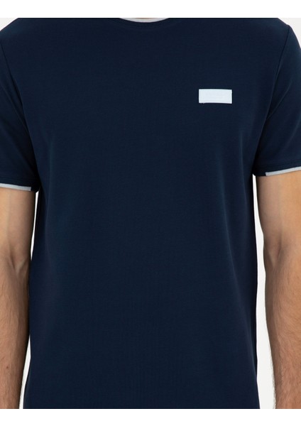 Erkek Lacivert Slim Fit Tişört 50296578-VR033