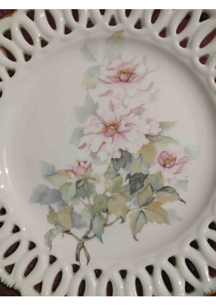 Antika Ajurlu Çiçek Desenli Tabak 22 cm