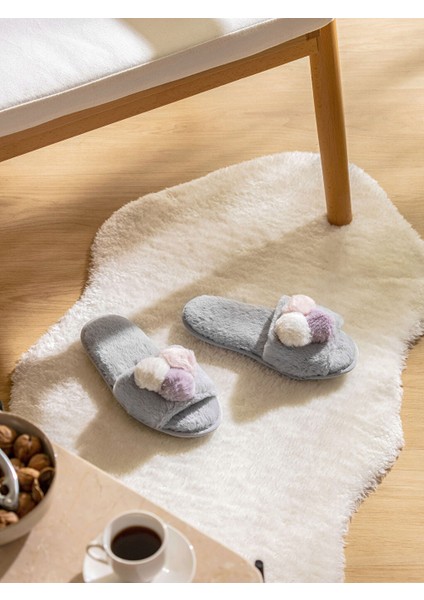 Ev Terliği Peluş Yumuş Ponpon Renkli Kadın Ev Terliği Gündelik ve Çeyizlik fiyatları